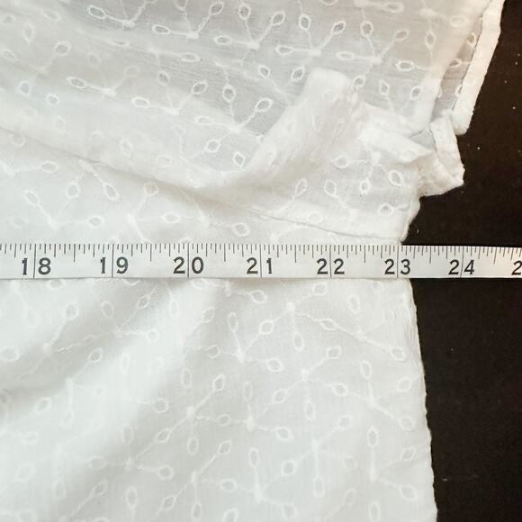 Lane Bryant White Eyelet Embroidered Short Sleeve Blouse Top NWT Size 14/16 - Picture 10 of 12